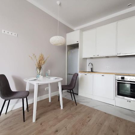 Tolstoi Scandinavian 1 Bedroom Apartment + Free Parking Тарту Екстер'єр фото