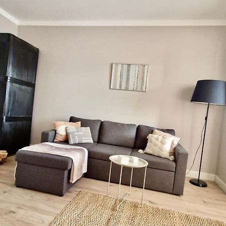 Tolstoi Scandinavian 1 Bedroom Apartment + Free Parking Тарту Екстер'єр фото